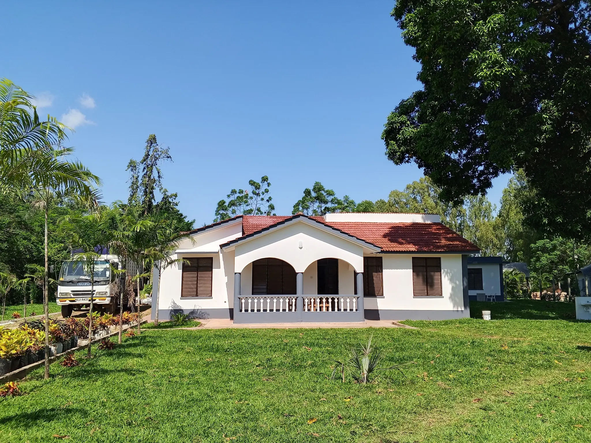 Ubuntu House exterior